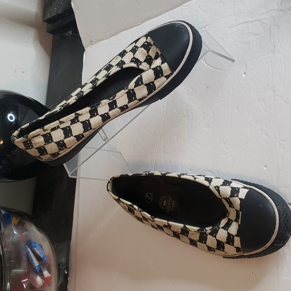 Emily The Strange Black & White Flats Vintage Early 00s Size 7